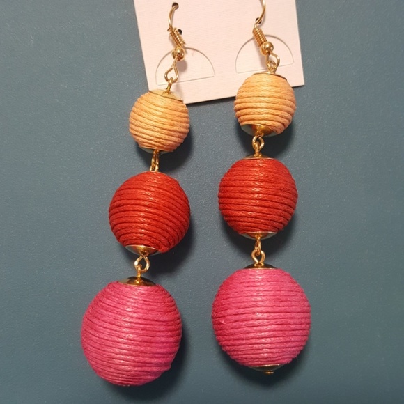 Pink bon bon earrings - Picture 2 of 4
